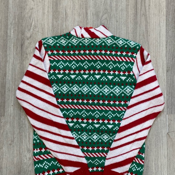 Blizzard Bay Ugly Christmas Sweater Medium - Picture 2 of 5
